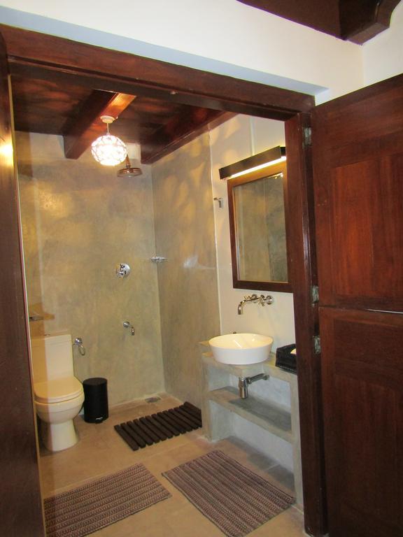 فندق The Mirror Mansion راجاجيريا المظهر الخارجي الصورة